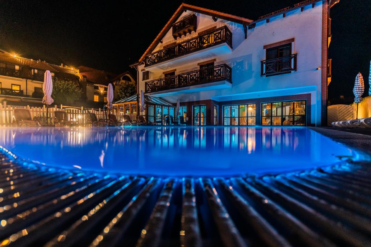 Hotel Kahlberg Krynica Morska Extérieur photo