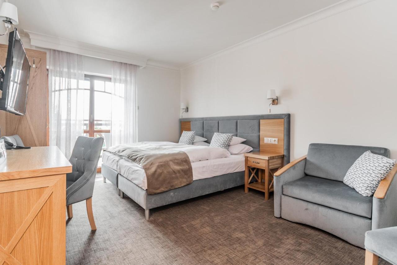 Hotel Kahlberg Krynica Morska Extérieur photo